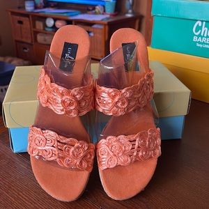 LifeStride Crochet Fabric Double Band wedge Sandals